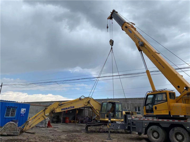 友谊县25吨吊车的工作半径是多少？