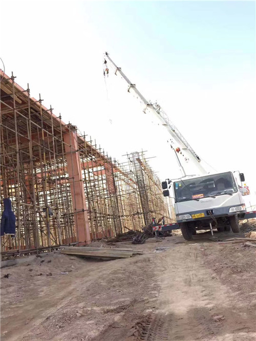 友谊县25 吨、50 吨吊车怎么选？多大重量 / 半径适合对应车型？