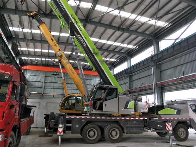 友谊县高空车出租需要注意哪些安全事项？