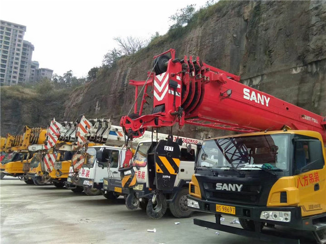 友谊县吊车出租按什么计费？台班费、单次费、里程费怎么算？