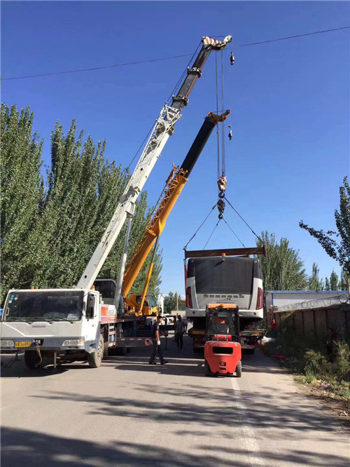 友谊县港口集装箱搬运案例